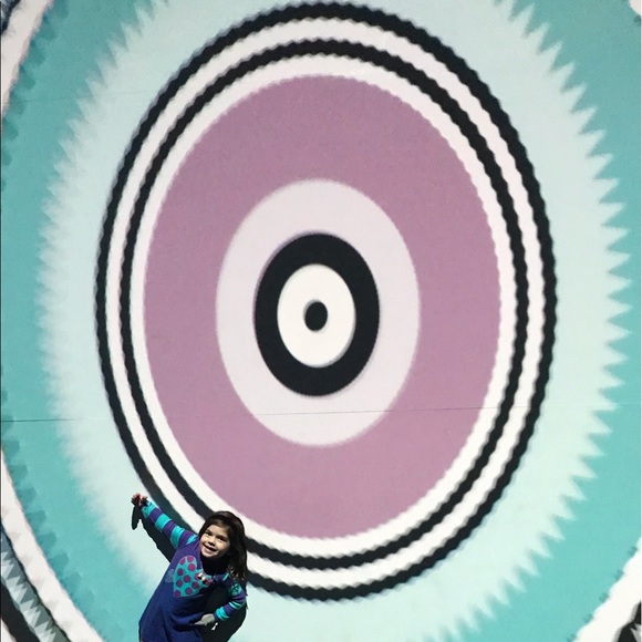 Meet your Posher, Jennifer - Picture 1 of 1